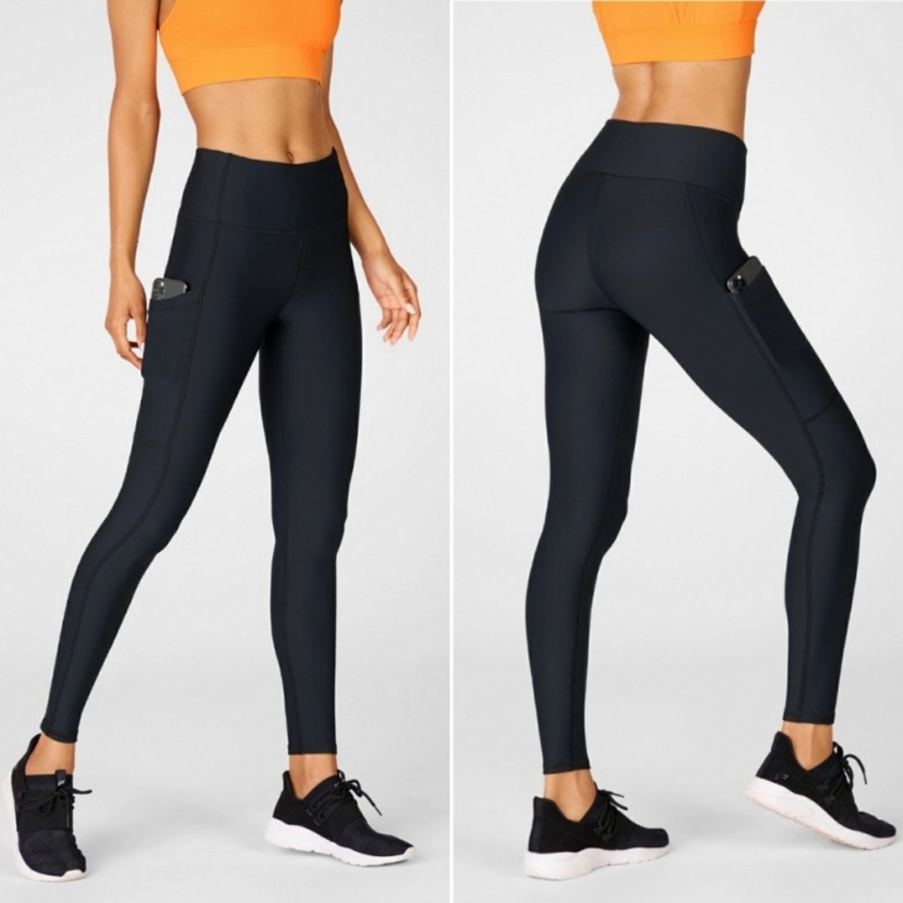 Fabletics High-Waisted Cold Weather Pocket Legging